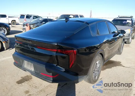 2025 Kia K4 Lx z USA, uszkodzony, nr VIN 3KPFT4DE6SE079196